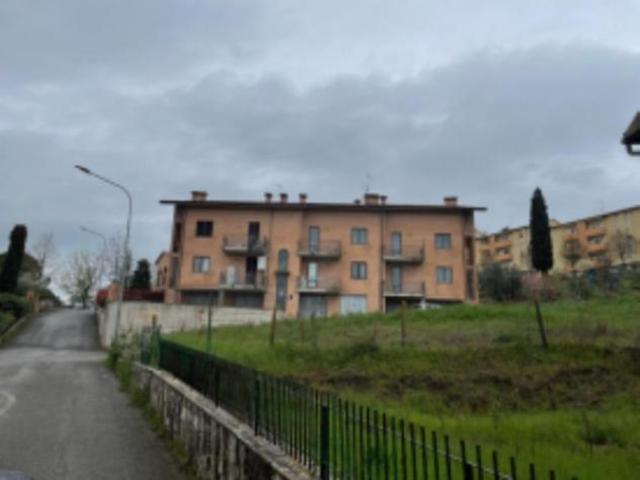 Immobile in asta di 48 m con 1 locale e box auto in vendita a Montalcino