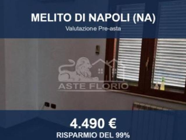 Immobile in asta di 400 m con più di 5 locali e box auto in vendita a Melito di Napoli