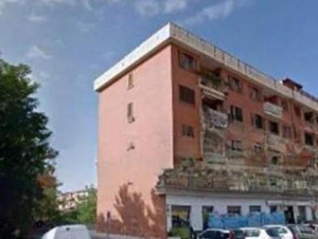 Immobile in asta di 408 m con più di 5 locali in vendita a Lamezia Terme