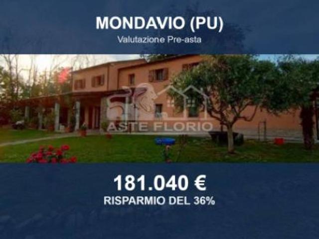 Immobile in asta di 424 m con più di 5 locali in vendita a Mondavio