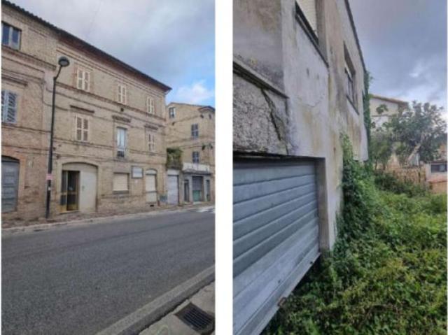 Immobile in asta di 424 m con più di 5 locali in vendita a Montappone