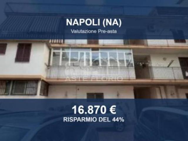 Immobile in asta di 42 m in vendita a Napoli