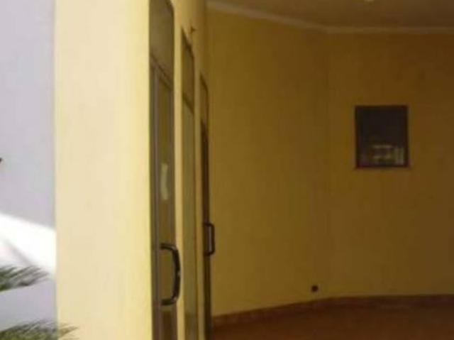 Immobile in asta di 42 m con più di 5 locali in vendita a Siracusa