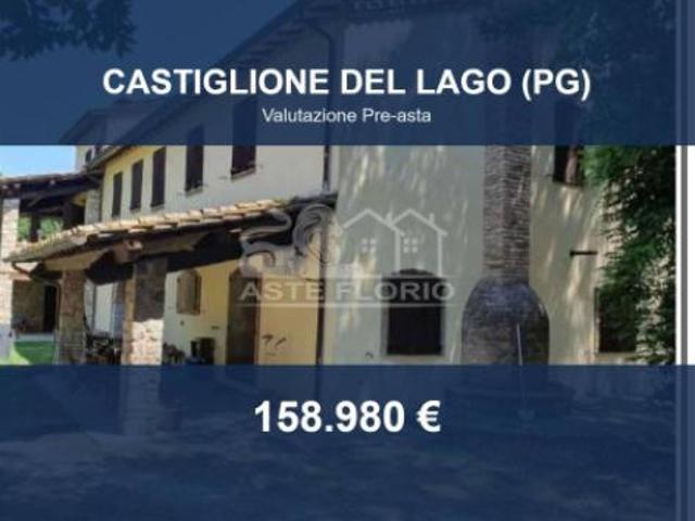 Immobile in asta di 433 m con più di 5 locali in vendita a Castiglione del Lago