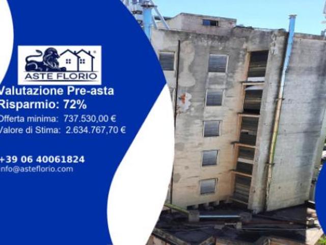 Immobile in asta di 4 m con più di 5 locali in vendita a Sassari