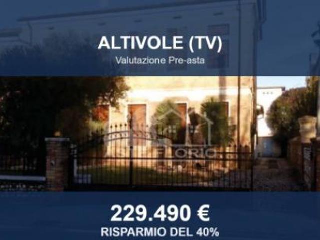 Immobile in asta di 432 m con più di 5 locali in vendita a Altivole