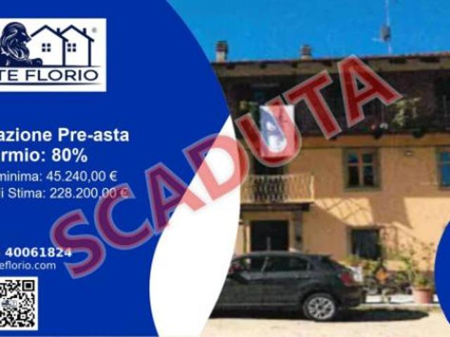 Immobile in asta di 438 m con più di 5 locali e box auto in vendita a San Damiano d'Asti