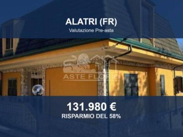 Immobile in asta di 439 m con più di 5 locali e box auto in vendita a Alatri