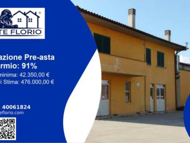 Immobile in asta di 543 m con più di 5 locali in vendita a Acquapendente