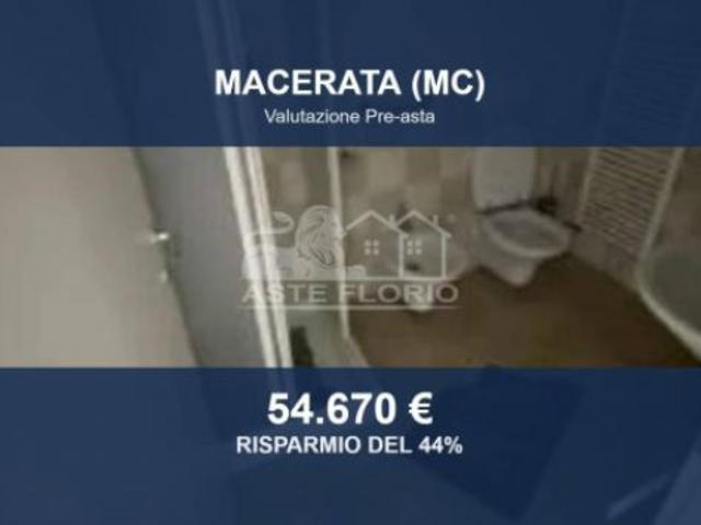 Immobile in asta di 54 m in vendita a Macerata