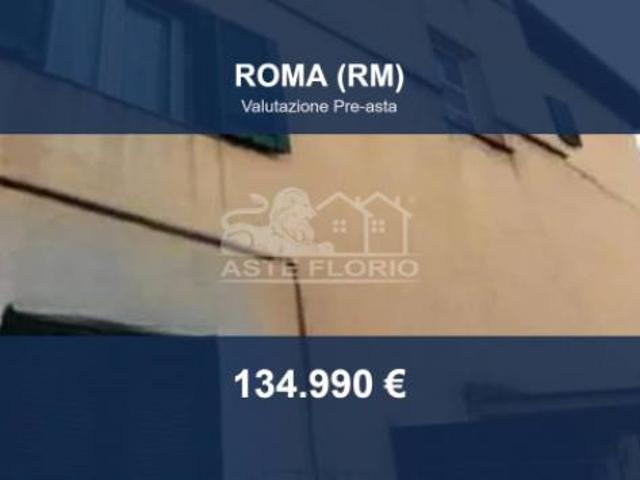 Immobile in asta di 55 m, box auto in vendita a Roma