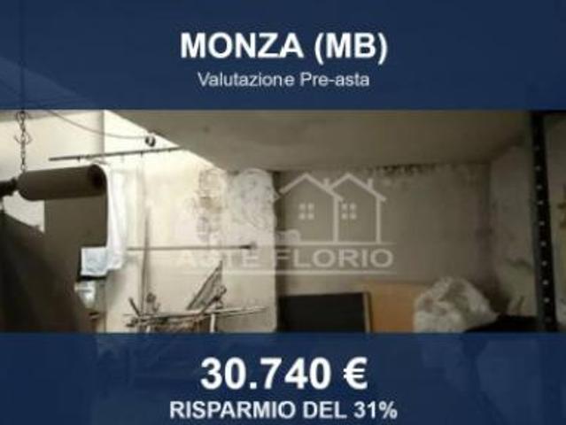 Immobile in asta di 56 m in vendita a Monza