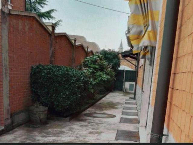 Immobile in asta di 56 m in vendita a Piacenza