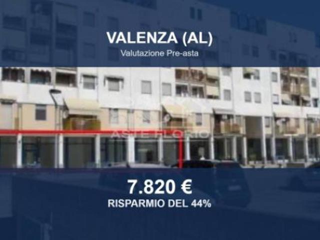 Immobile in asta di 56 m in vendita a Valenza