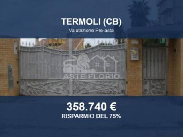 Immobile in asta di 590 m, box auto in vendita a Termoli