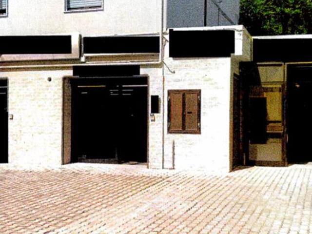 Immobile in asta di 500 m con più di 5 locali in vendita a Potenza
