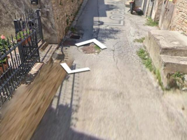 Immobile in asta di 50 m, box auto in vendita a San Severino Marche