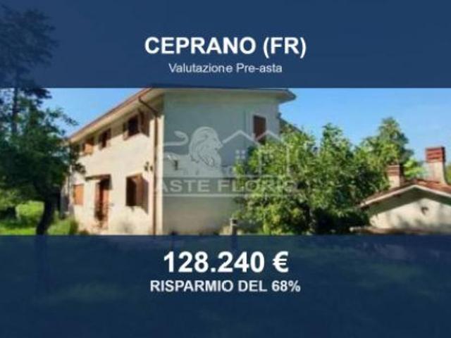 Immobile in asta di 521 m con più di 5 locali e box auto in vendita a Ceprano