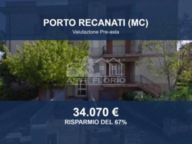 Immobile in asta di 52 m in vendita a Porto Recanati