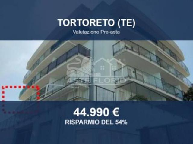 Immobile in asta di 64 m in vendita a Tortoreto