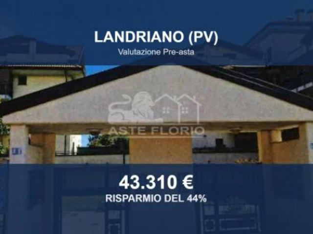 Immobile in asta di 65 m, box auto doppio in vendita a Landriano