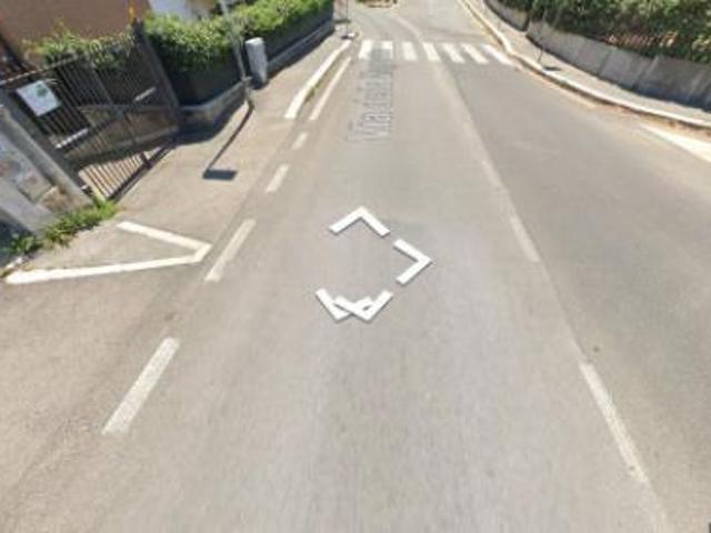 Immobile in asta di 65 m in vendita a Roma