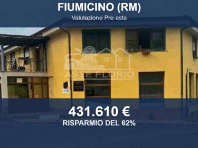 Immobile in asta di 663 m in vendita a Fiumicino