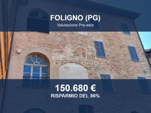 Immobile in asta di 684 m in vendita a Foligno