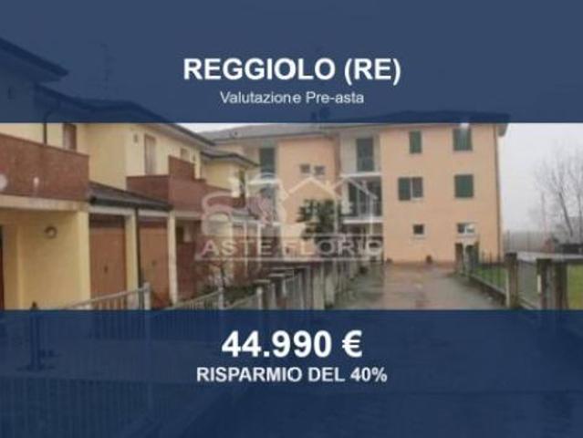 Immobile in asta di 68 m, box auto in vendita a Reggiolo