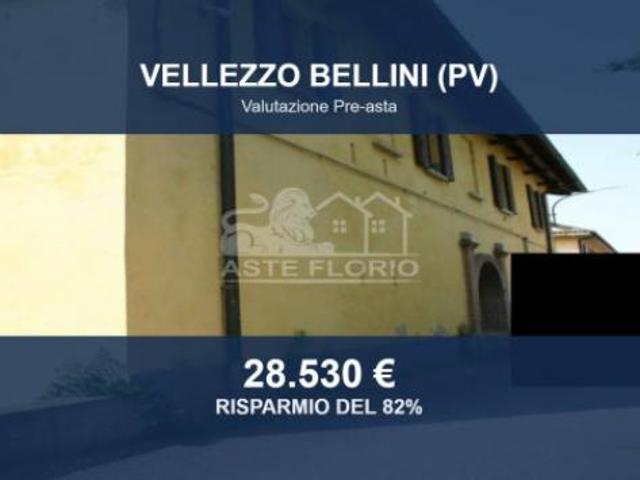Immobile in asta di 6975 m in vendita a Vellezzo Bellini