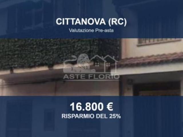 Immobile in asta di 69 m in vendita a Cittanova