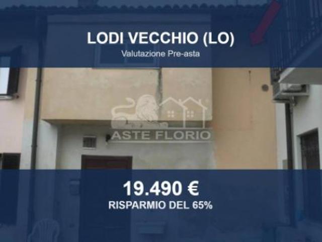 Immobile in asta di 60 m, box auto in vendita a Lodi