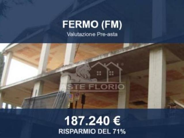 Immobile in asta di 6170 m con più di 5 locali in vendita a Fermo