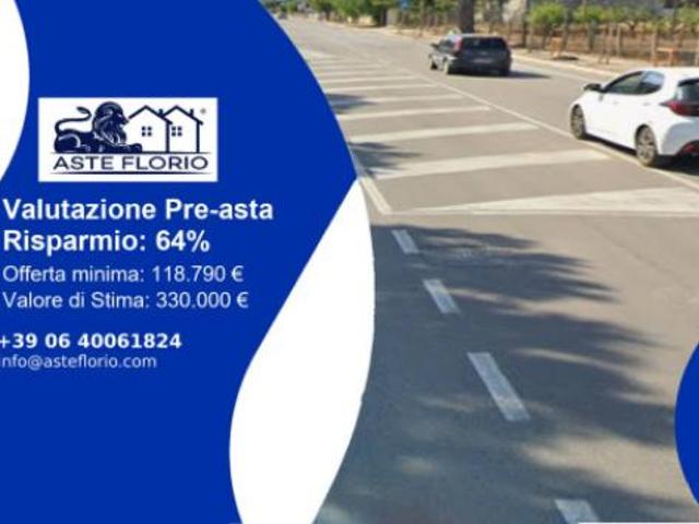 Immobile in asta di 628 m con più di 5 locali in vendita a Foggia