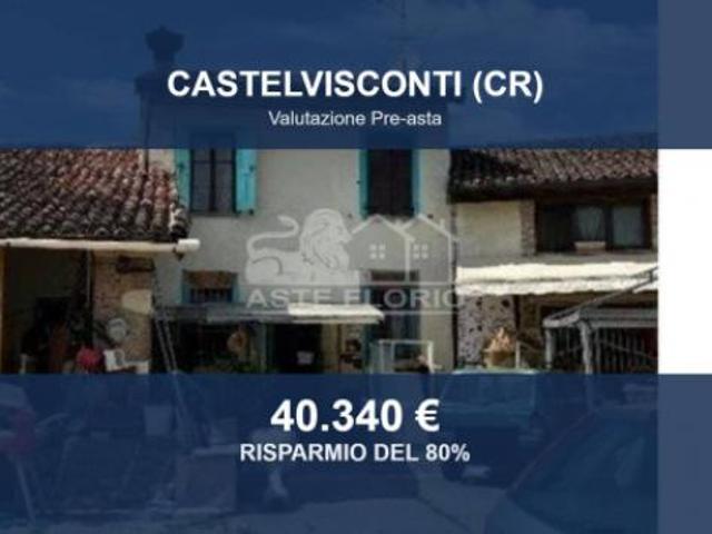 Immobile in asta di 629 m con più di 5 locali e box auto in vendita a Castelvisconti