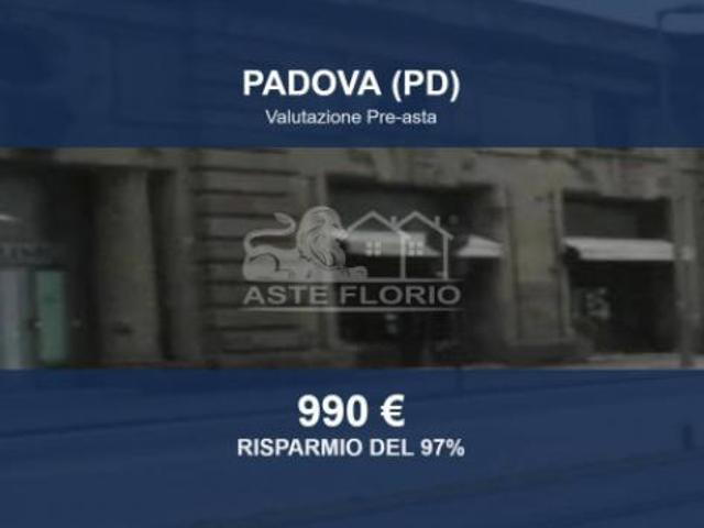 Immobile in asta di 74 m in vendita a Padova