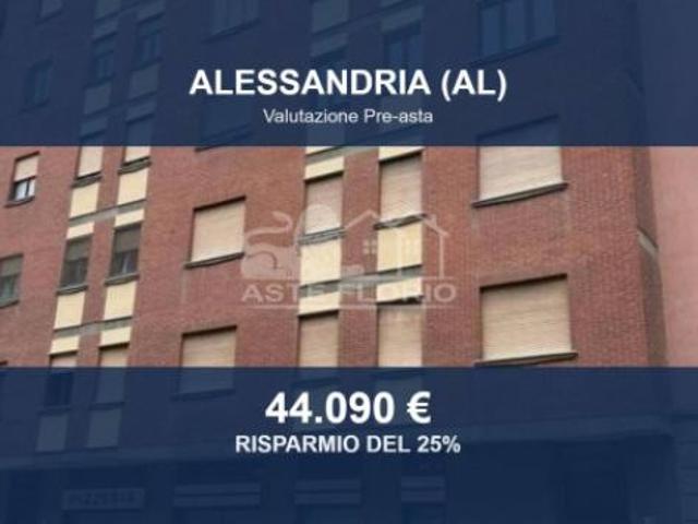 Immobile in asta di 75 m con più di 5 locali in vendita a Alessandria