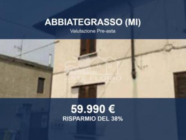 Immobile in asta di 75 m, box auto in vendita a Abbiategrasso