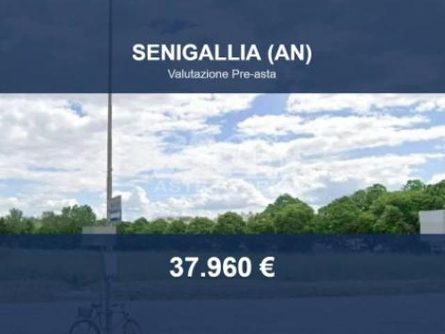 Immobile in asta di 7682 m in vendita a Senigallia