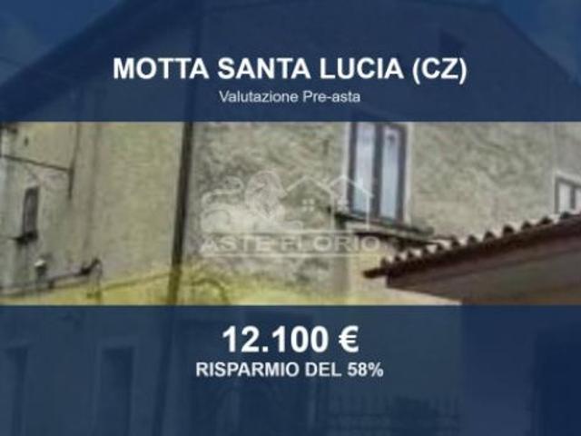Immobile in asta di 77 m in vendita a Motta Santa Lucia