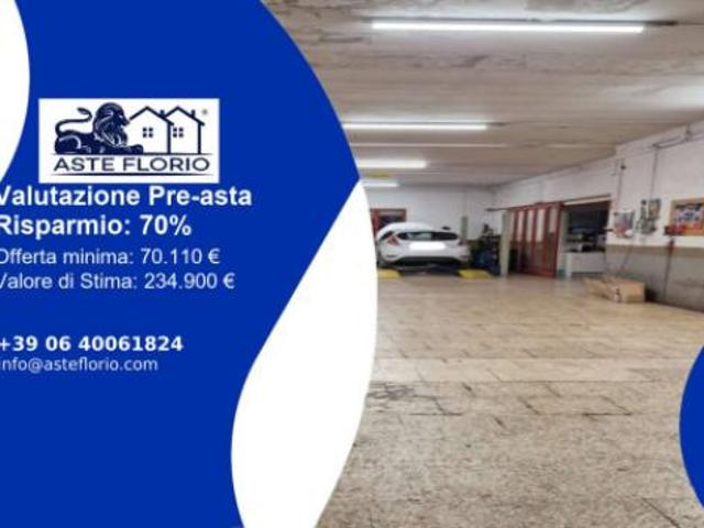Immobile in asta di 783 m con più di 5 locali in vendita a Cingoli