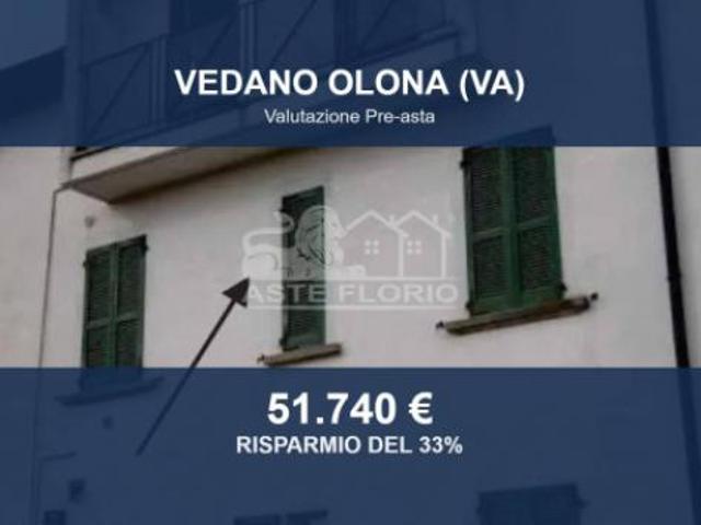Immobile in asta di 78 m con più di 5 locali e box auto in vendita a Vedano Olona