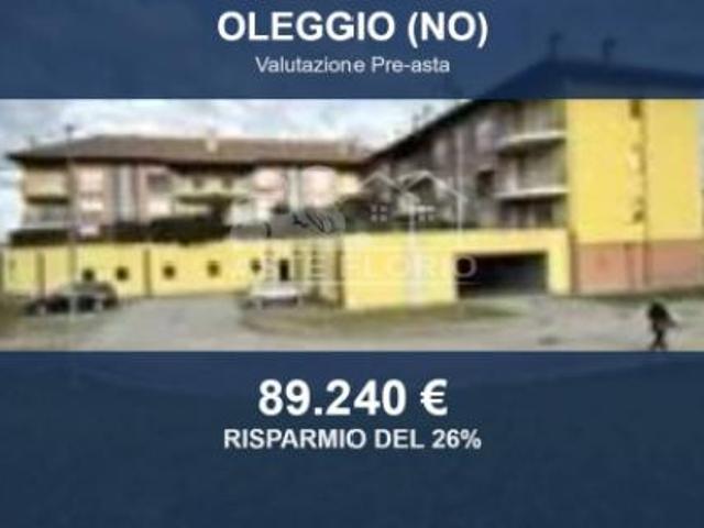 Immobile in asta di 78 m, box auto doppio in vendita a Oleggio
