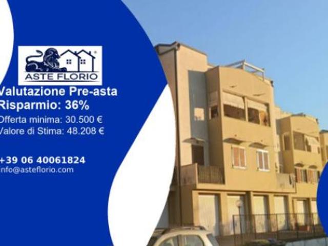 Immobile in asta di 78 m, box auto in vendita a Terni