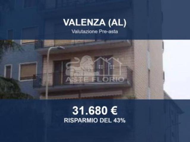 Immobile in asta di 79 m in vendita a Valenza