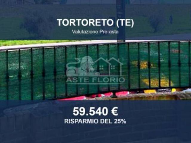 Immobile in asta di 70 m, box auto in vendita a Tortoreto