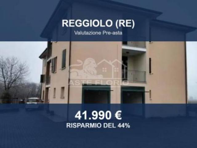 Immobile in asta di 71 m, box auto in vendita a Reggiolo