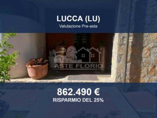 Immobile in asta di 723 m con più di 5 locali e box auto in vendita a Lucca