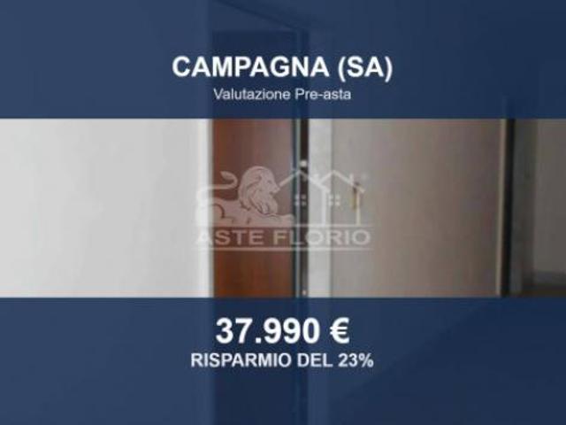Immobile in asta di 72 m, box auto in vendita a Campagna