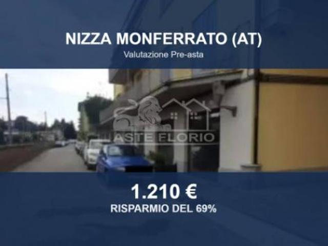 Immobile in asta di 7 m in vendita a Nizza Monferrato